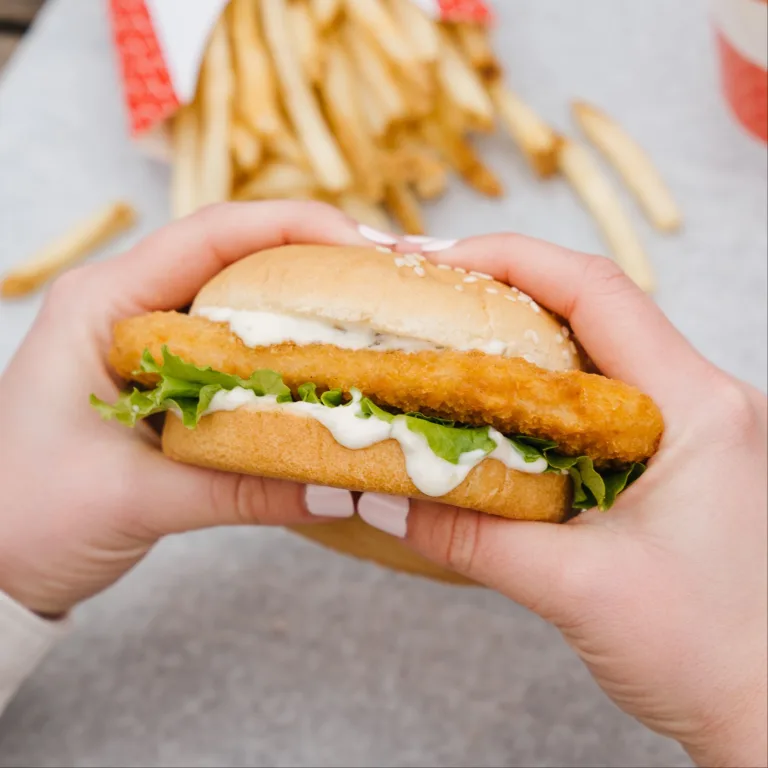 Hardees2 768x768
